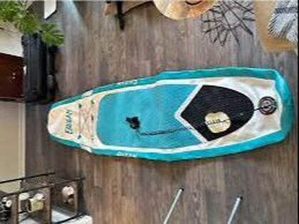 used_inflatable_paddle_board